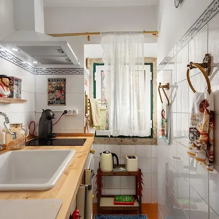 Romantic Alfama Balcony - 10 Minutes From Terreiro Do Paco * Lizbona
